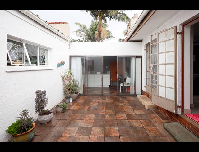 4 BEDROOM FREEHOLD FOR SALE IN GONUBIE